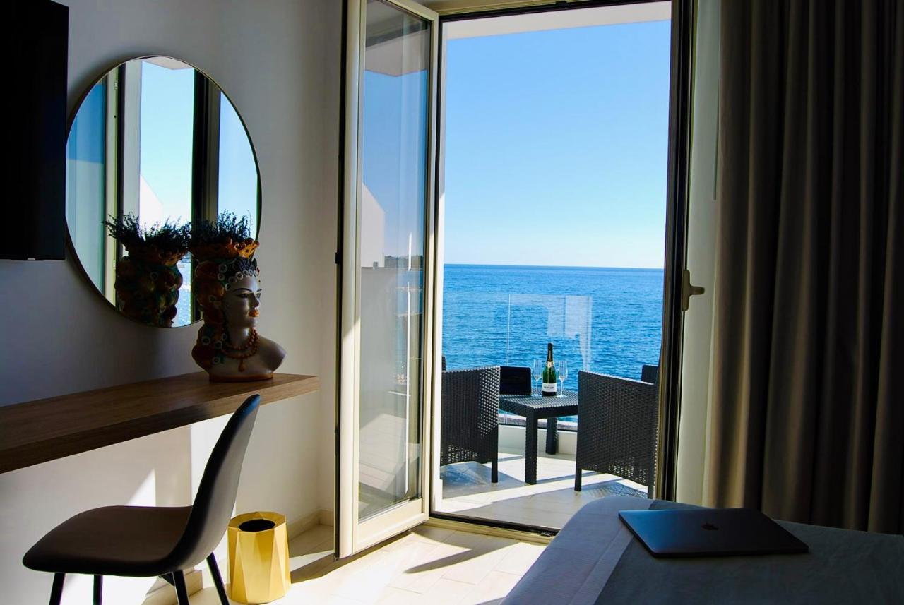 Bed and Breakfast Naxos Marina Bay à Giardini-Naxos Extérieur photo