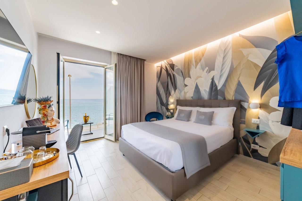 Bed and Breakfast Naxos Marina Bay à Giardini-Naxos Extérieur photo